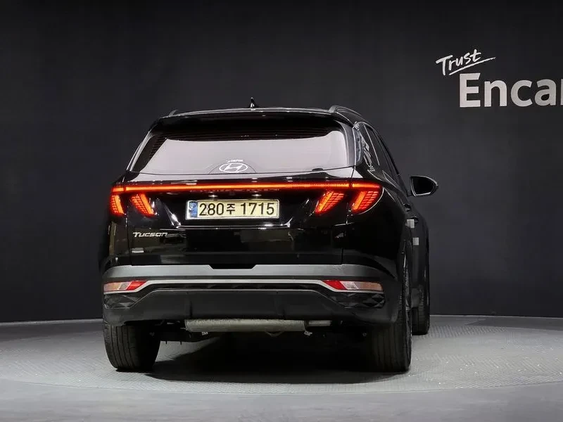 Hyundai Tucson 1.6 Hybrid - САМО 30% АВАНС, снимка 4 - Автомобили и джипове - 55991559