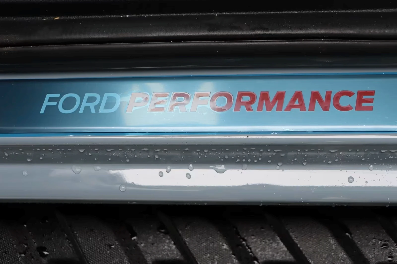 Ford Raptor NEW* MATRIX LIGHTS* B&O* 360* , снимка 12 - Автомобили и джипове - 53903599