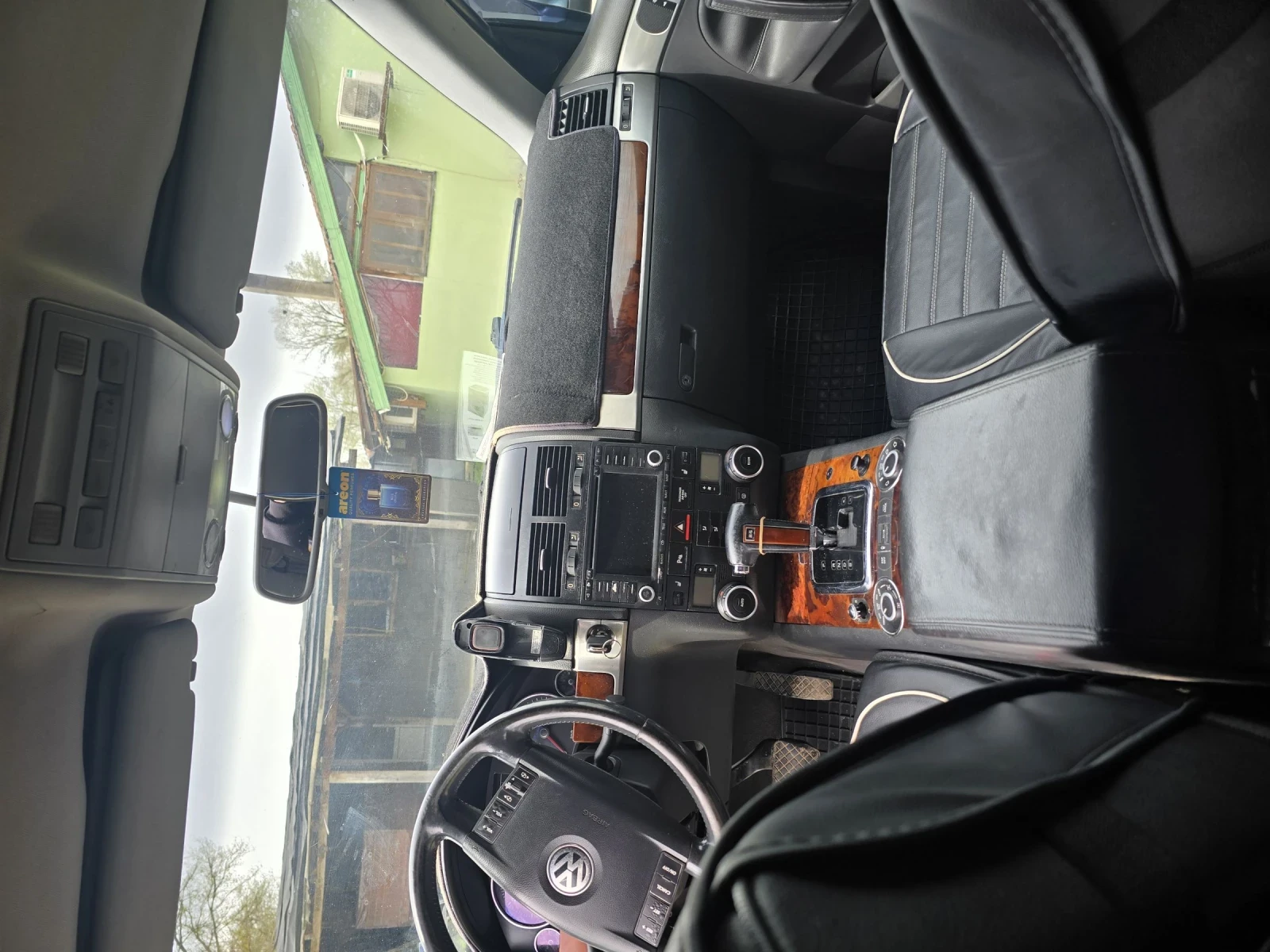 VW Touareg 2.5tdi 174hp LPG auto, снимка 7 - Автомобили и джипове - 54190097