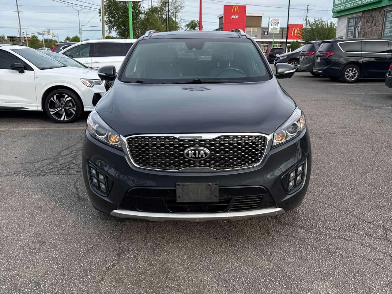 Kia Sorento * AWD* АВТОКРЕДИТ БЕЗ ПЪРВОНАЧАЛНА ВНОСКА* , снимка 6 - Автомобили и джипове - 54657162