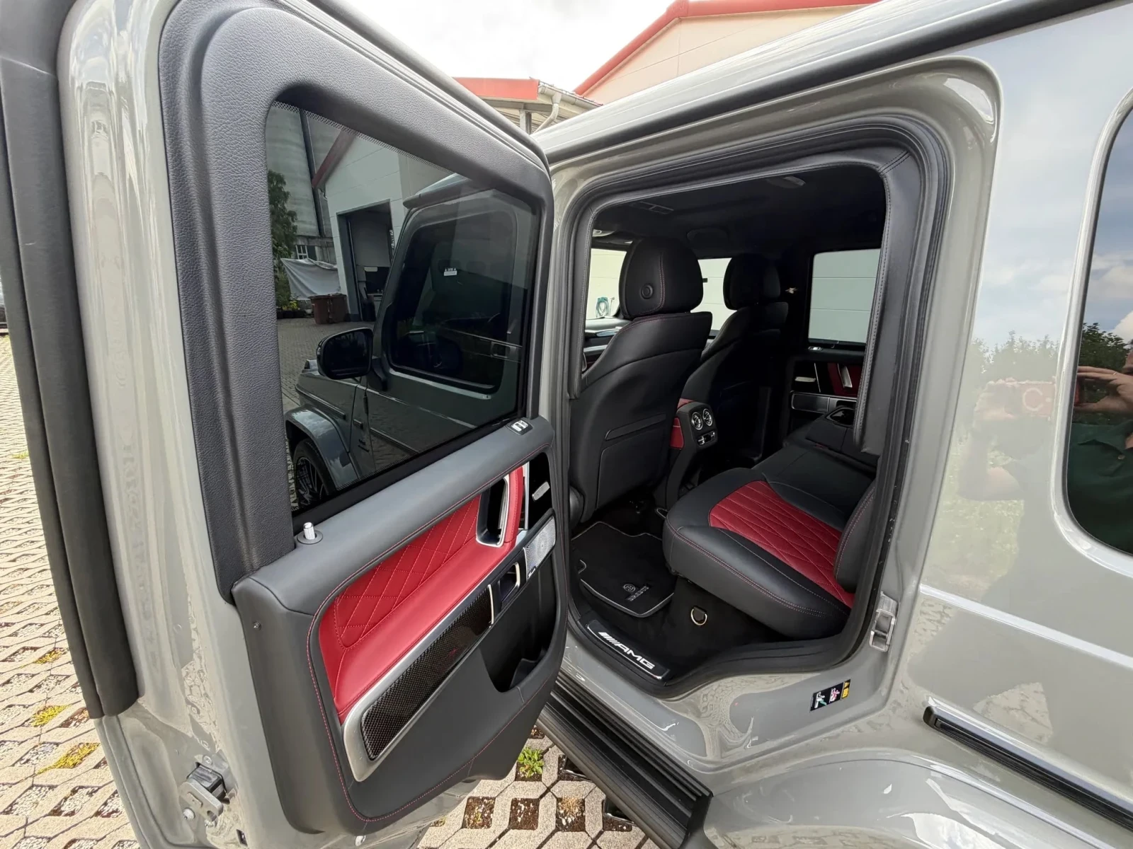 Mercedes-Benz G 63 AMG BRABUS БРОНИРАН B6 G700, снимка 10 - Автомобили и джипове - 55193667