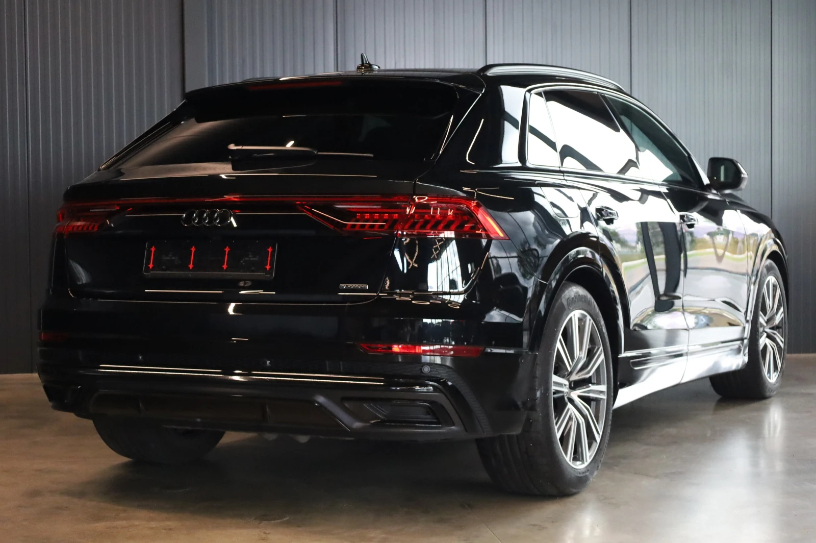 Audi Q8 2XS-LINE* HD MATRIX LIGHTS* B&O* 360* , снимка 8 - Автомобили и джипове - 55413347