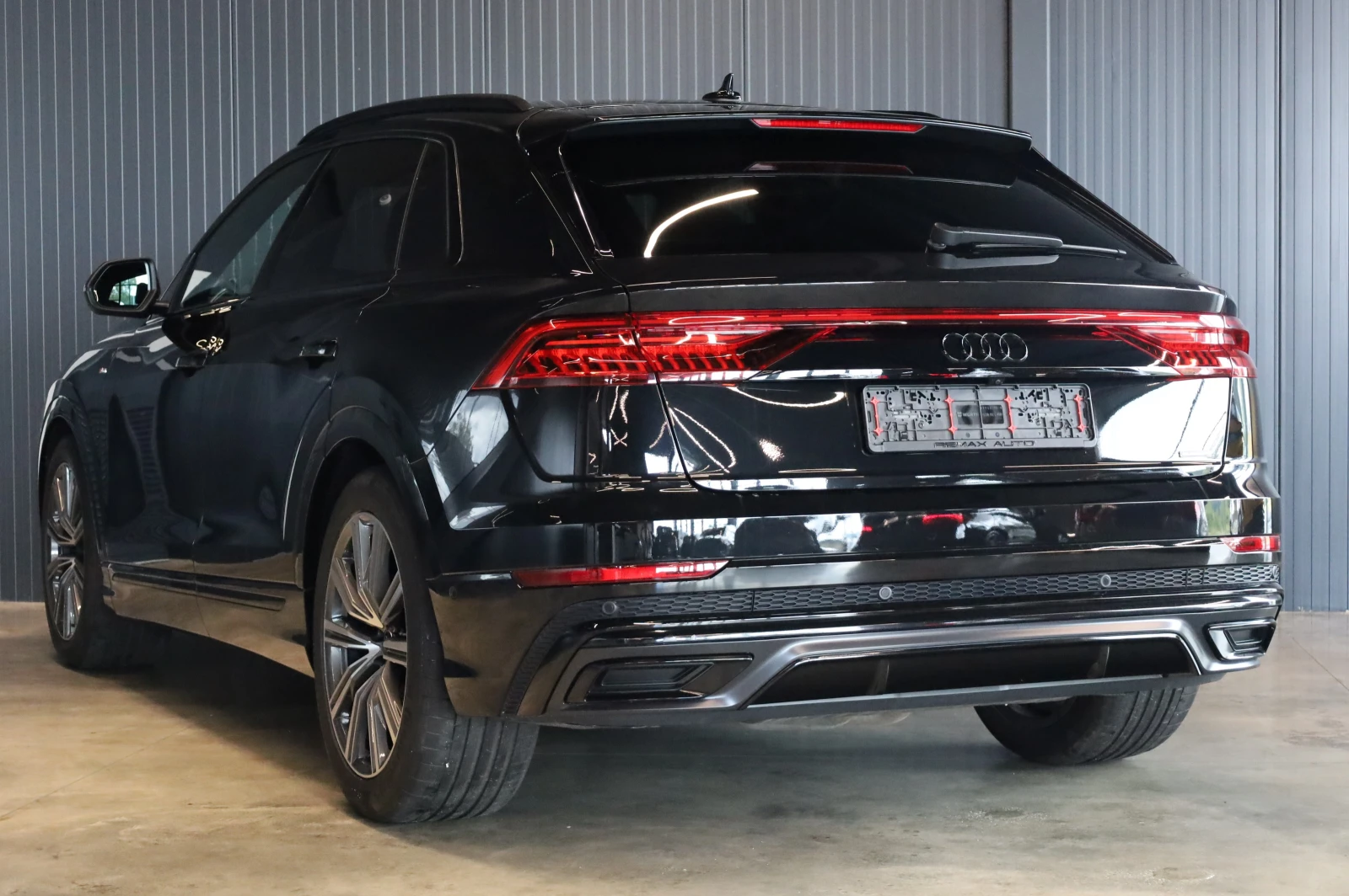 Audi Q8 2XS-LINE* HD MATRIX LIGHTS* B&O* 360* , снимка 6 - Автомобили и джипове - 55413347