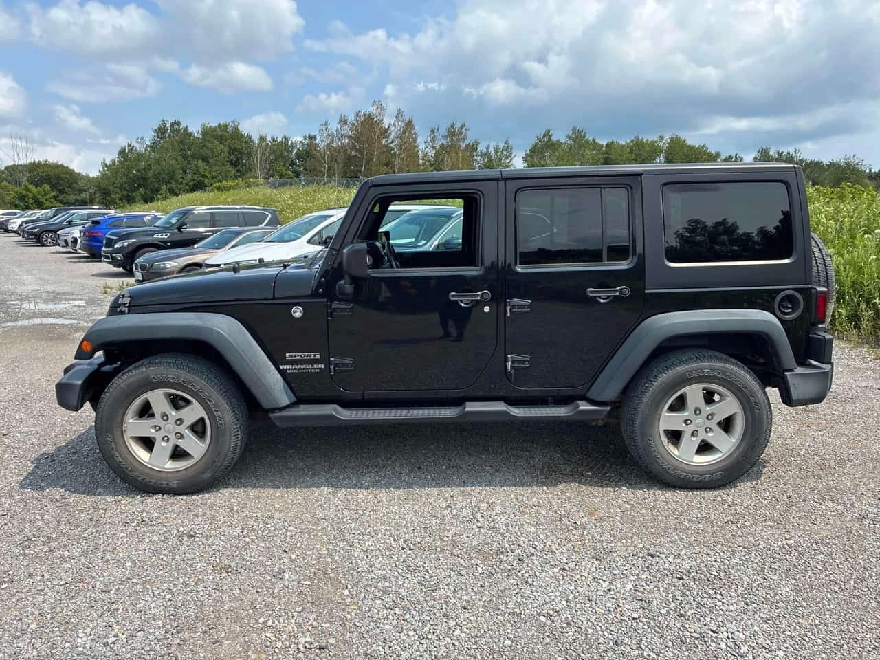 Jeep Wrangler * Sport * АВТОКРЕДИТ БЕЗ ПЪРВОНАЧАЛНА ВНОСКА* , снимка 2 - Автомобили и джипове - 55470839