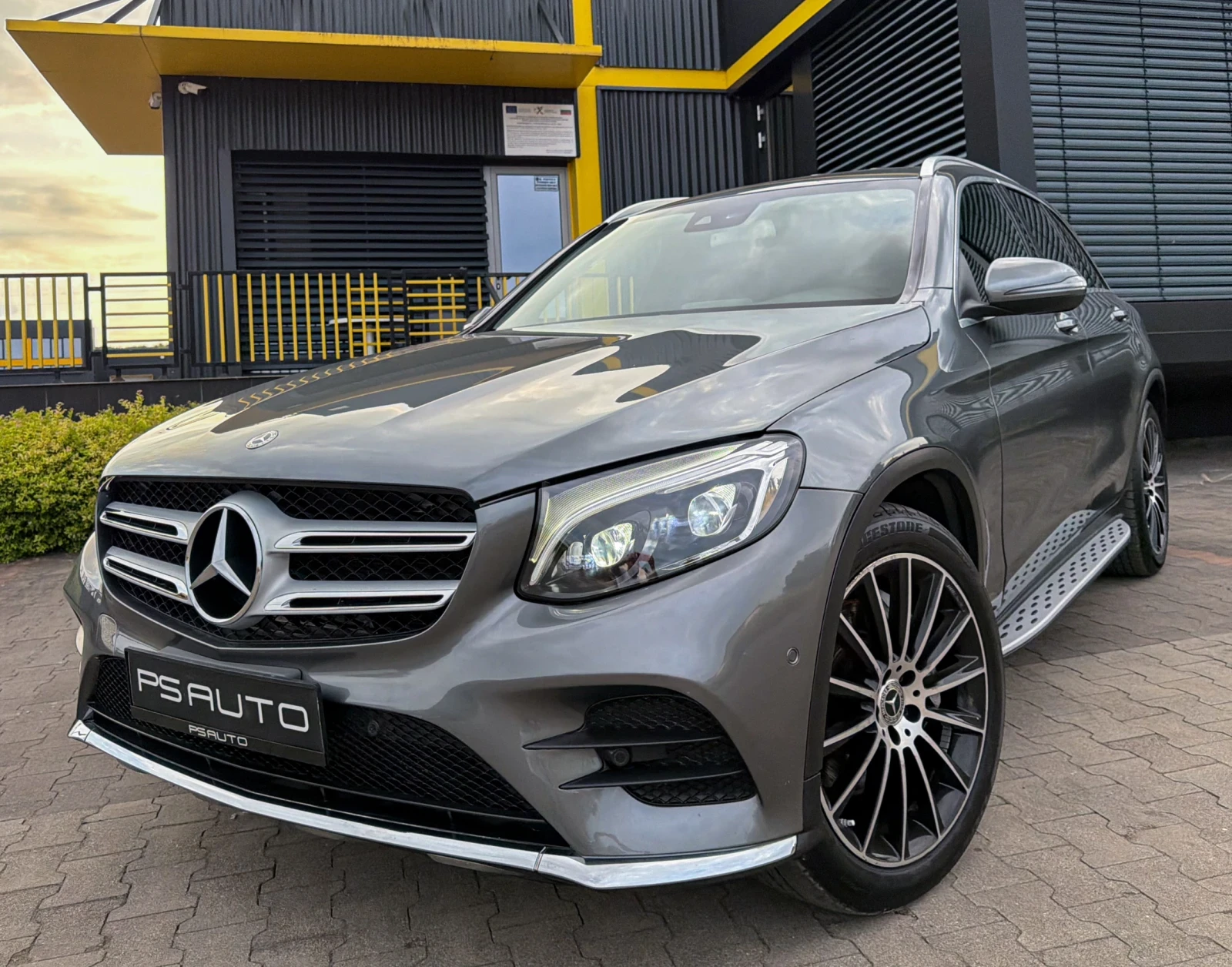Mercedes-Benz GLC 250 AMG / 4x4 / Multibeam / Burmester / 2 КЛЮЧА 