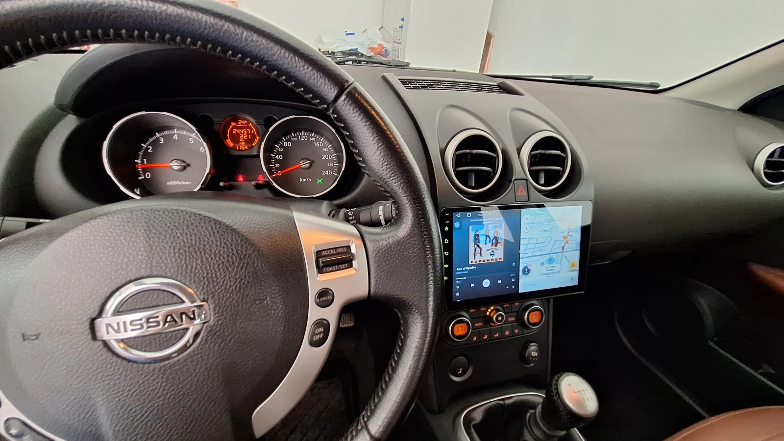 Nissan Qashqai Tekna 4x4, снимка 12 - Автомобили и джипове - 55739748