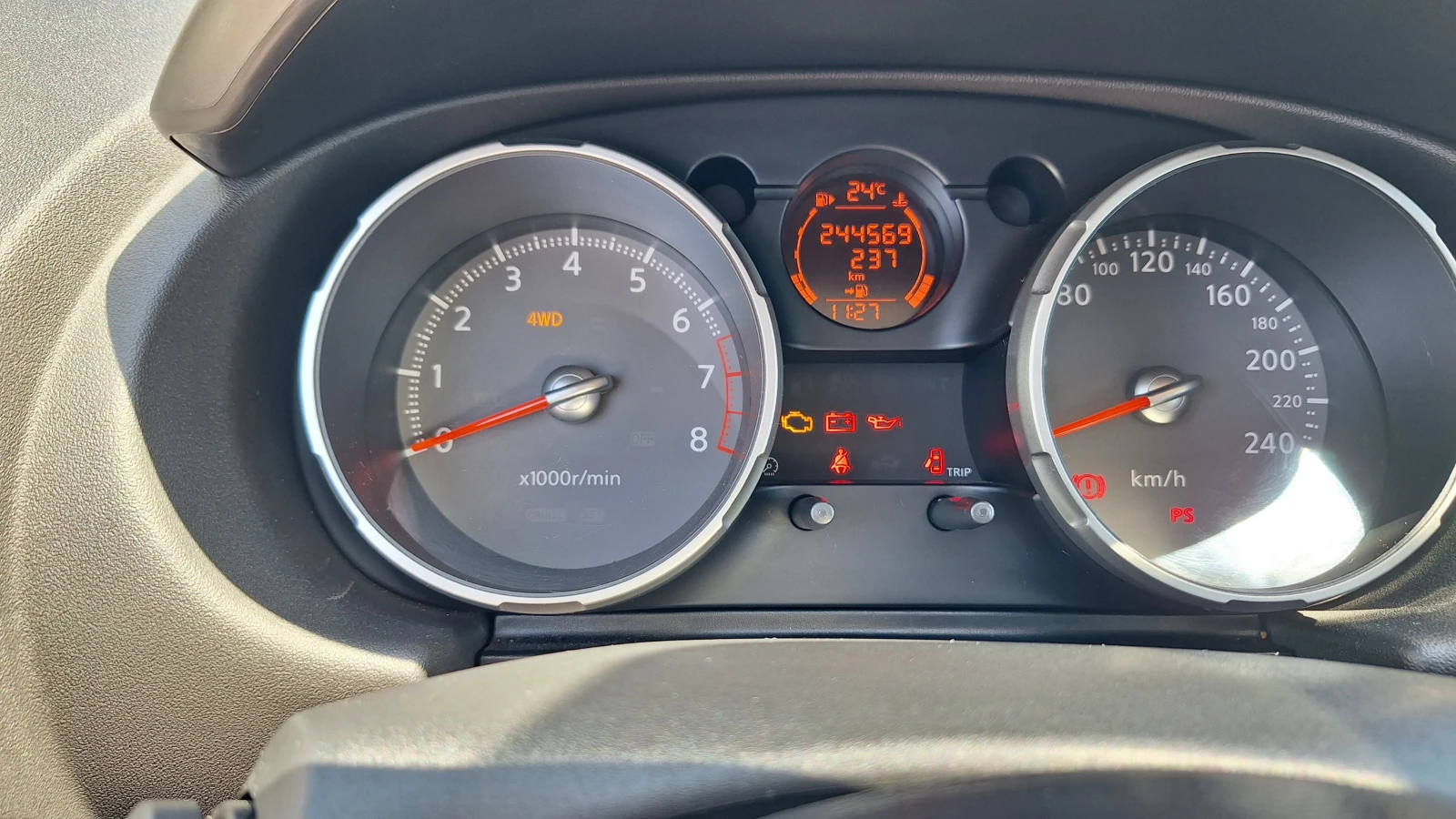 Nissan Qashqai Tekna 4x4, снимка 10 - Автомобили и джипове - 55739748