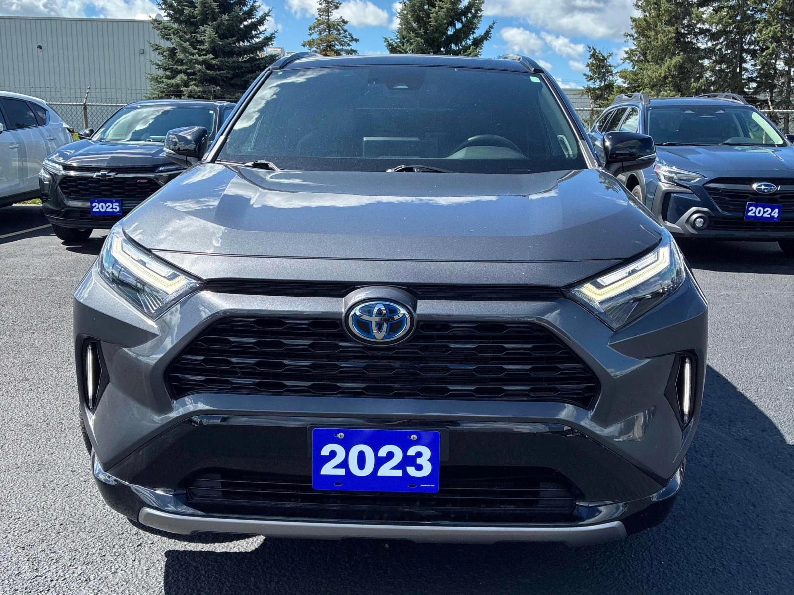 Toyota Rav4 Hybrid XSE | CARFAX | БЕЗ ИНЦИДЕНТИ , снимка 2 - Автомобили и джипове - 55849004