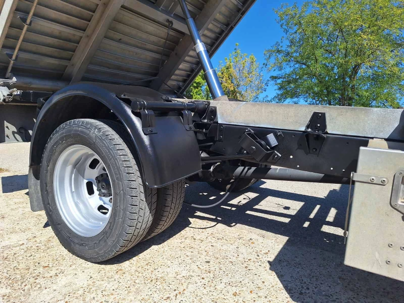 Iveco 35c15 ДО 3, 5т. САМОСВАЛ 126000 км НОВ ВНОС ШВЕЙЦАРИЯ, снимка 6 - Бусове и автобуси - 51825838