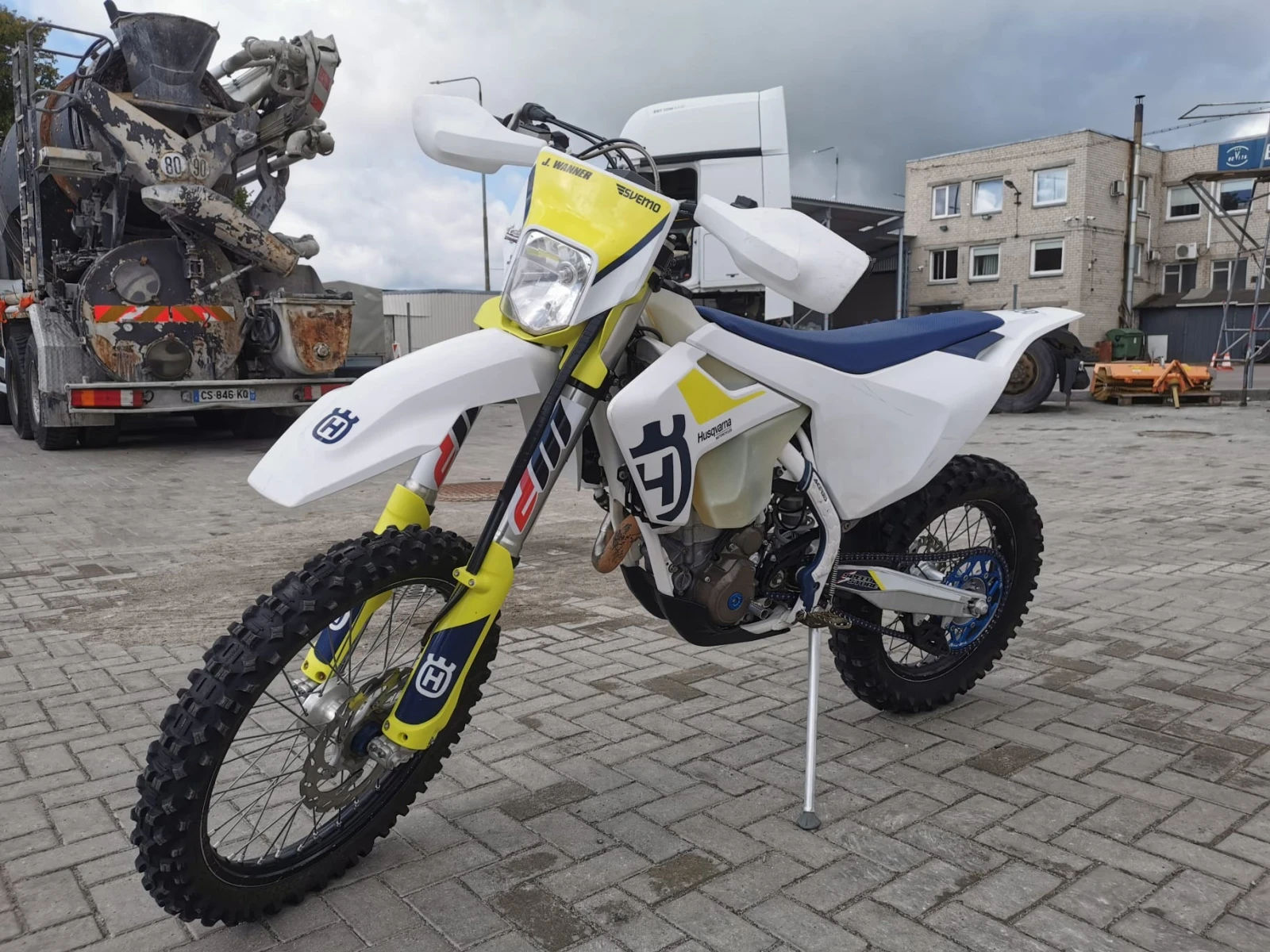 Husqvarna FE 350 2019 и 350 2023 RockStar 