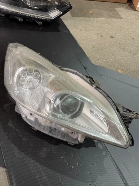 Peogeot 508 2013г десен фар ксенон