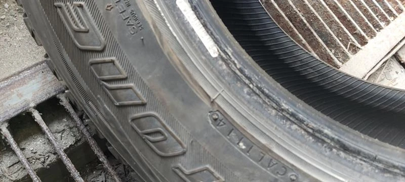 Гуми Зимни 215/70R16, снимка 6 - Гуми и джанти - 33034086