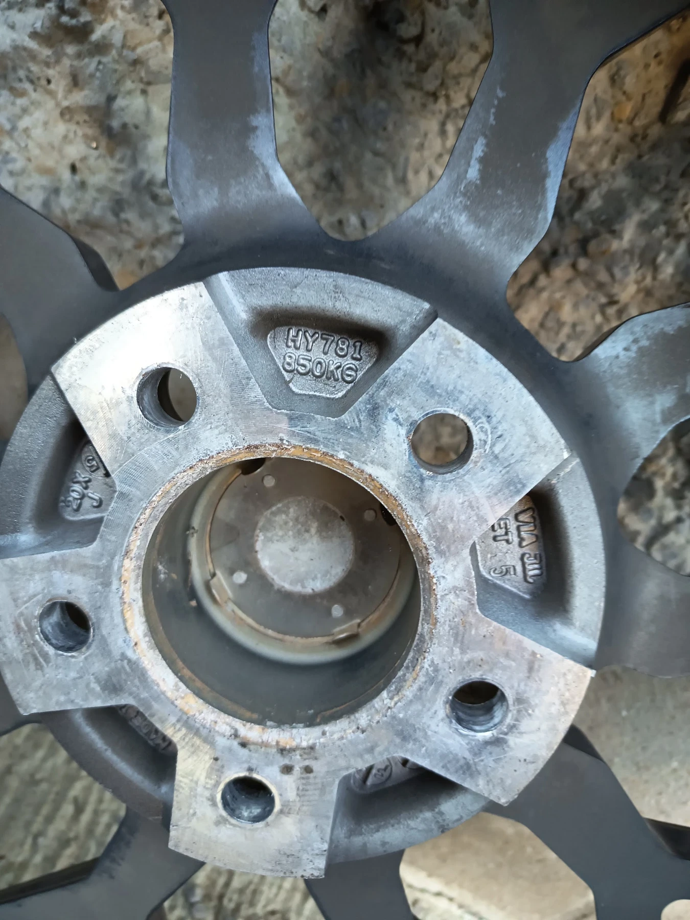 ���� � ������ 265/30R20 | Mobile.bg � ����������� 6