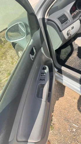 VW Golf 1.6, снимка 9