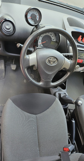 Toyota Aygo, снимка 16