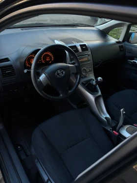 Toyota Auris 1.6, снимка 9