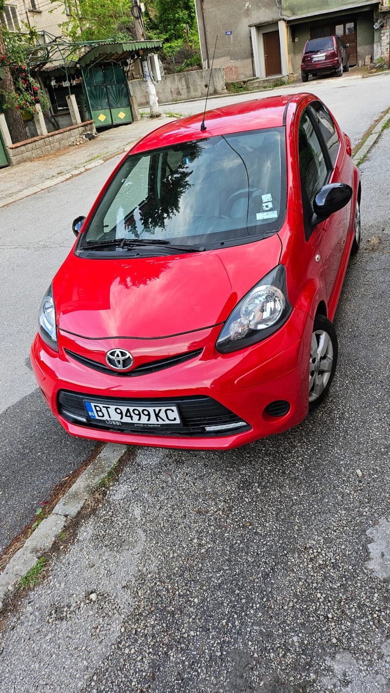 Toyota Aygo, снимка 2 - Автомобили и джипове - 47065319