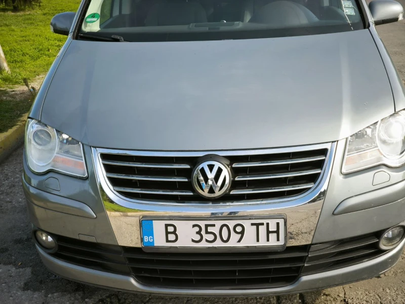 VW Touran, снимка 4 - Автомобили и джипове - 47694002