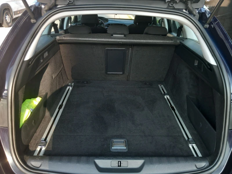 Peugeot 308 Промоция 2.0 HDI Allure, снимка 13 - Автомобили и джипове - 48324715