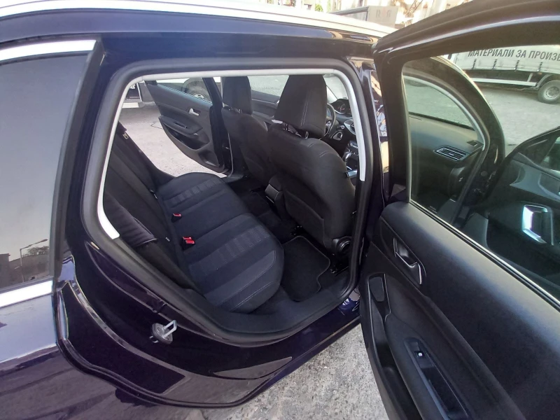 Peugeot 308 Промоция 2.0 HDI Allure, снимка 10 - Автомобили и джипове - 48324715