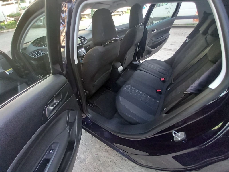 Peugeot 308 Промоция 2.0 HDI Allure, снимка 9 - Автомобили и джипове - 48324715