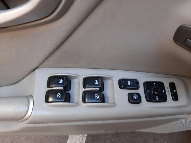 Hyundai Grandeur, снимка 8 - Автомобили и джипове - 52918455