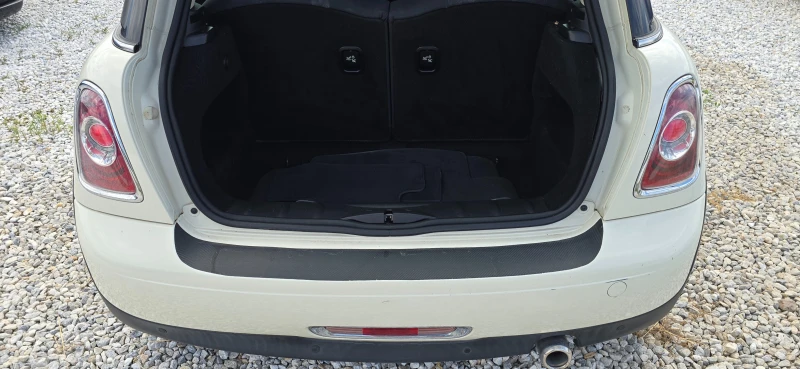 Mini D one 1.6D WIRELESS CAR PLAY/ANDROID AUTO/WAZE/AI, снимка 17 - Автомобили и джипове - 51468810