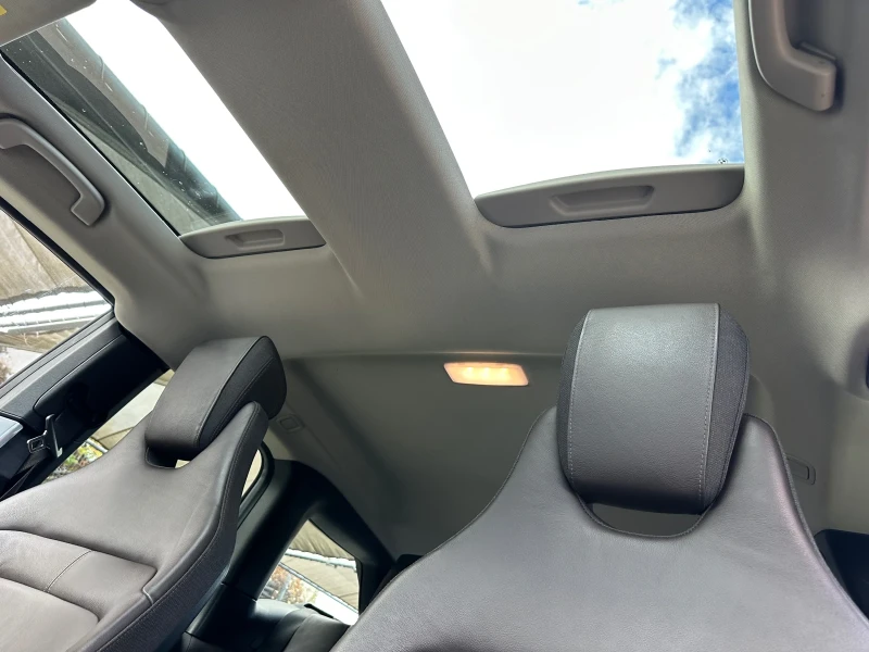 BMW i3 ГАРАНЦИЯ* ПАНОРАМА* ДИСТРОНИК* КОЖА* ПОДГРЕВ* HARM, снимка 12 - Автомобили и джипове - 52147547