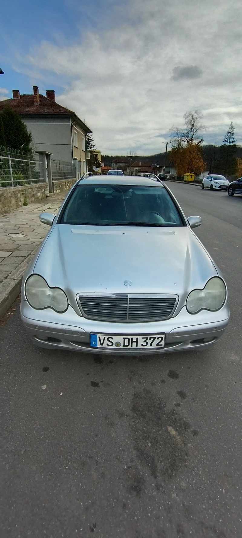 Mercedes-Benz C 220, снимка 4 - Автомобили и джипове - 52548407
