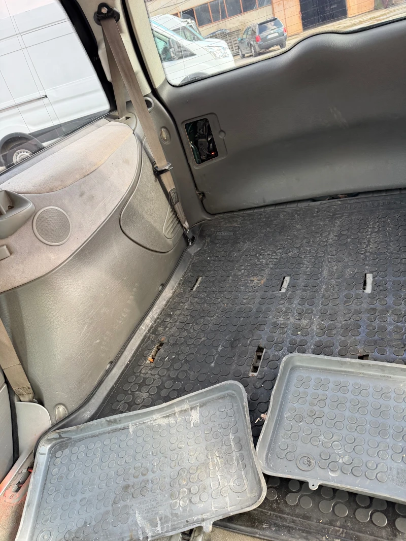 VW Sharan 1.9 TDI 110кс, снимка 9 - Автомобили и джипове - 52919217