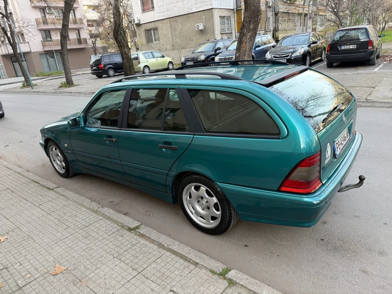 Mercedes-Benz C 220 CDi, снимка 2 - Автомобили и джипове - 53126065