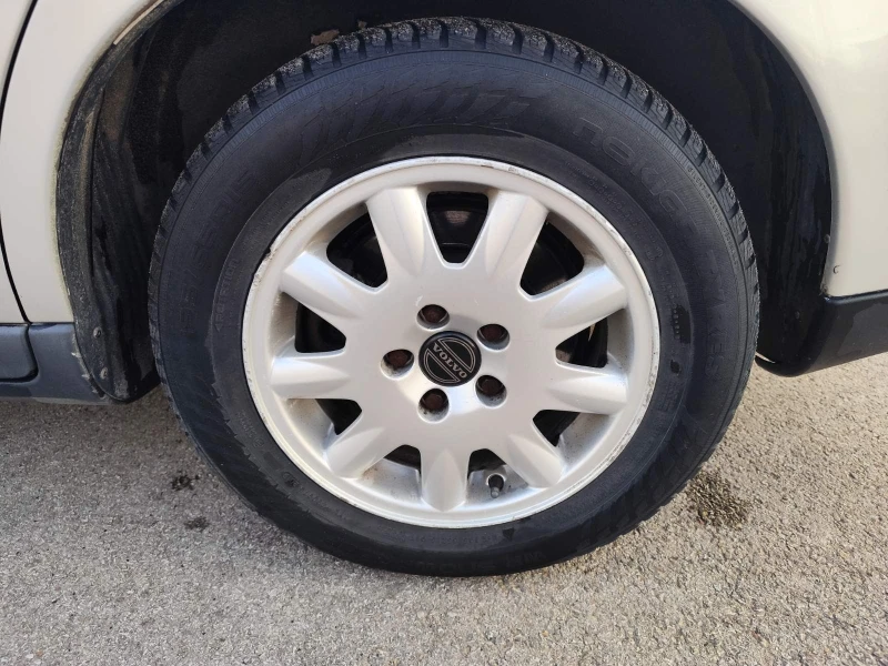 Volvo S60, снимка 15 - Автомобили и джипове - 53405314