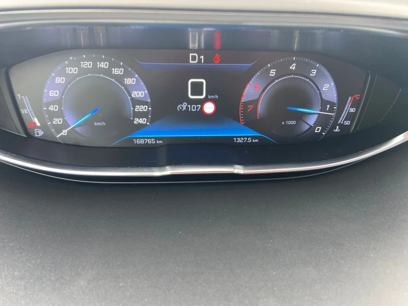 Peugeot 5008 7 места - Изключително запазен!, снимка 8 - Автомобили и джипове - 53519723
