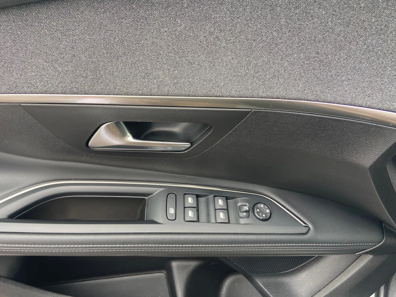 Peugeot 5008 7 места - Изключително запазен!, снимка 6 - Автомобили и джипове - 53519723