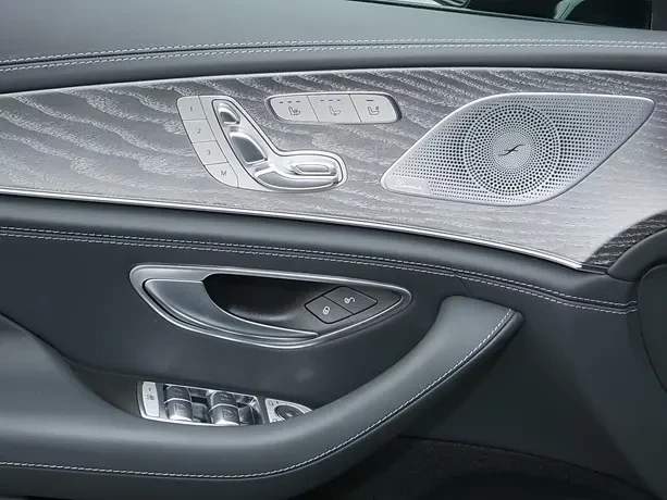 Mercedes-Benz AMG GT 63 S Е Perf 4Matic+ = Night Package = Гаранция, снимка 3 - Автомобили и джипове - 54781060
