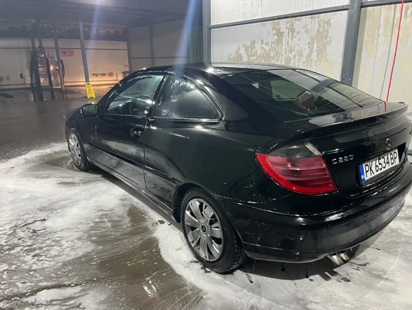 Mercedes-Benz C 220 2.2cdi, снимка 4 - Автомобили и джипове - 54918282