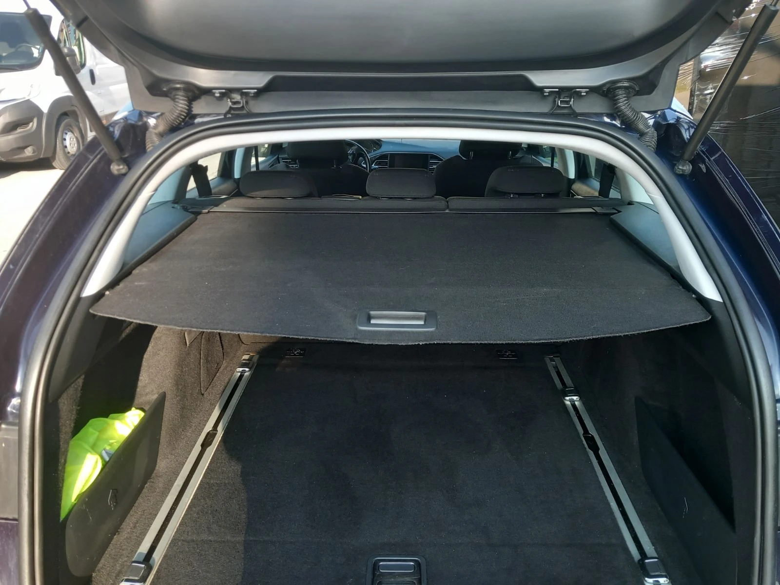 Peugeot 308 �������� 2.0 HDI Allure | Mobile.bg � ����������� 12