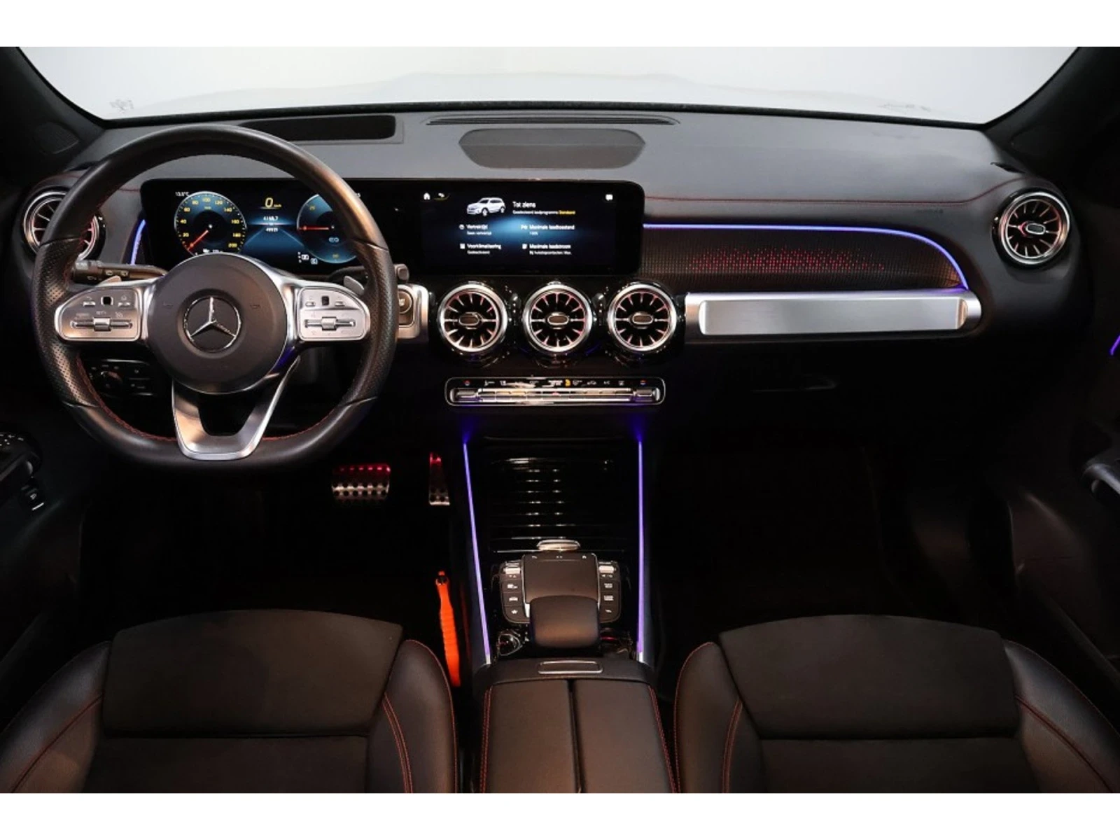 Mercedes-Benz EQB  300 AMG line 4MATIC  - изображение 6