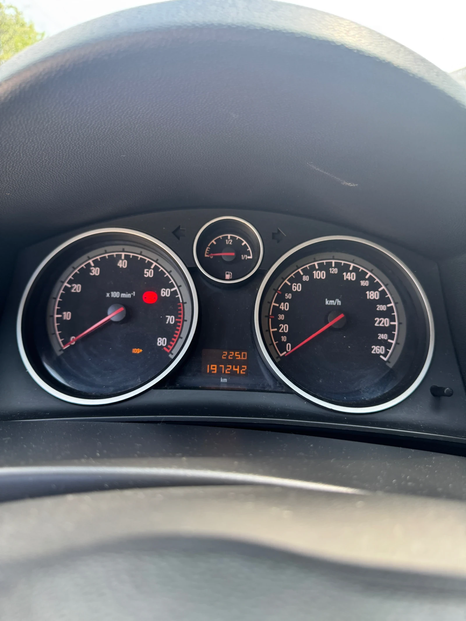 Opel Astra 1.6 turbo GTC - изображение 5