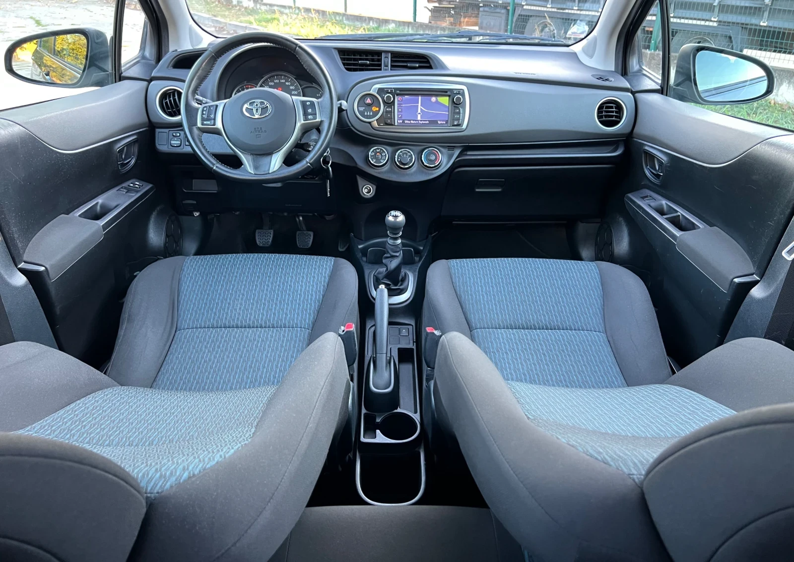 Toyota Yaris 1.33 i NAVI KAMERA - изображение 7