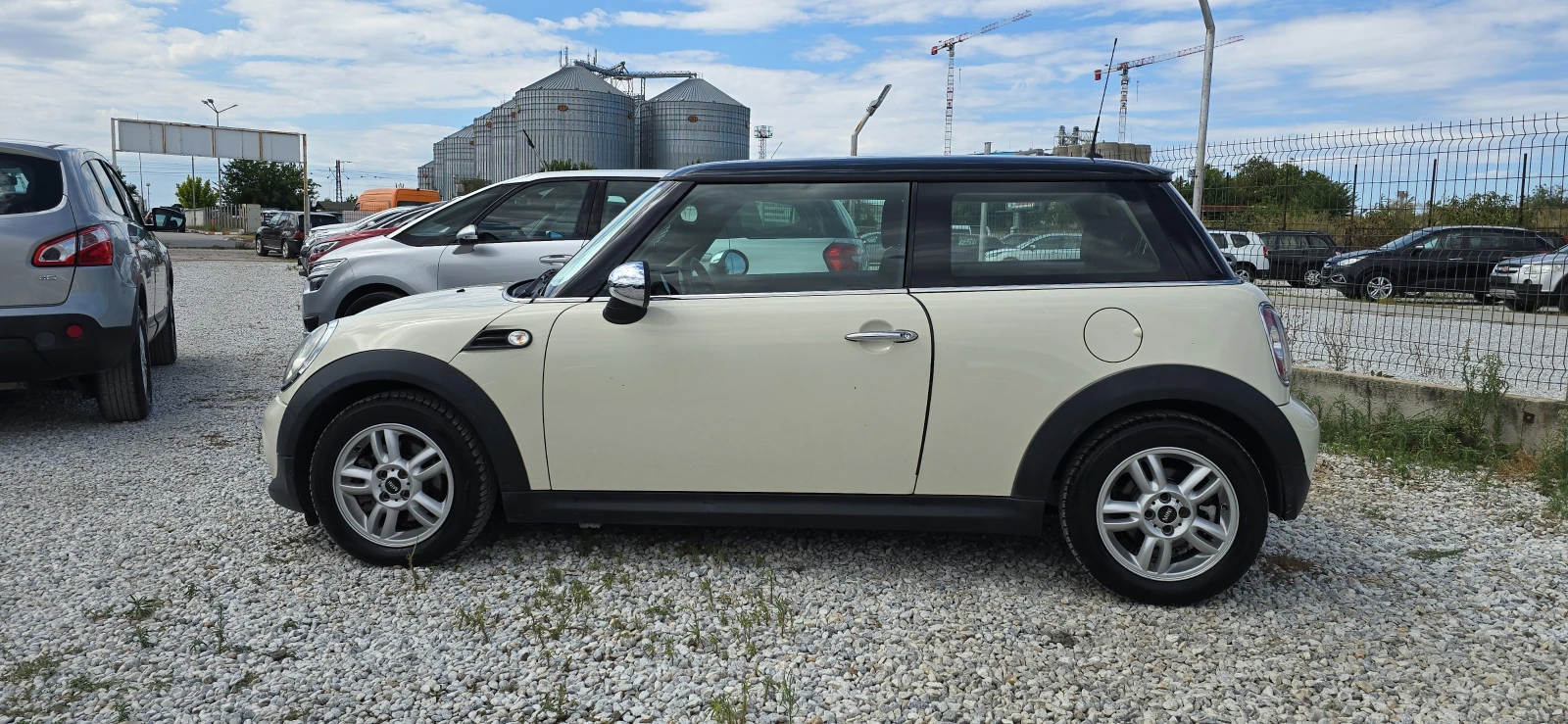 Mini D one 1.6D WIRELESS CAR PLAY/ANDROID AUTO/WAZE/AI - изображение 7