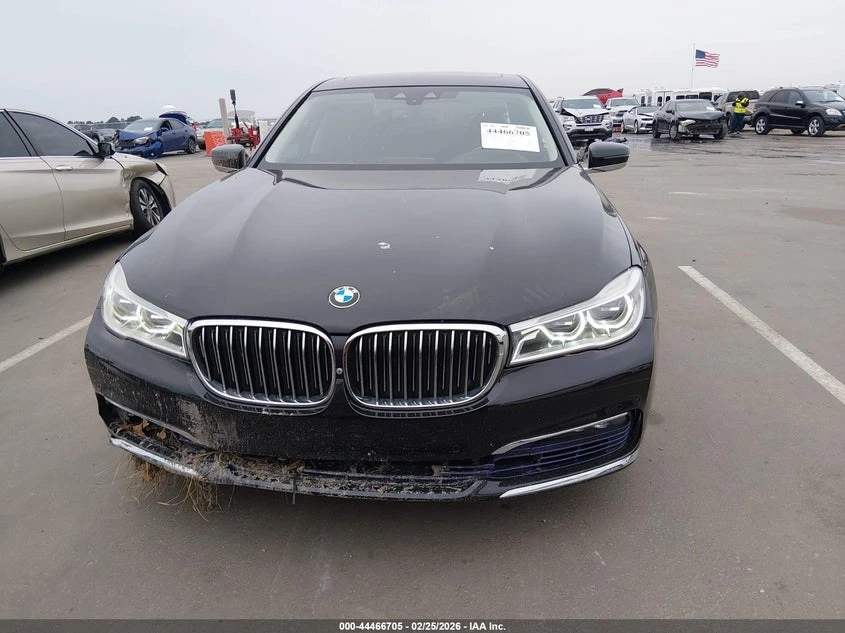 BMW 750 4.4l I, снимка 12 - Автомобили и джипове - 54047376