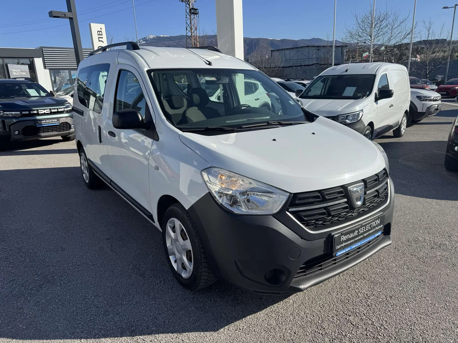 Dacia Dokker 1.5Dci 4+ 1 N1, снимка 8 - Автомобили и джипове - 54147851