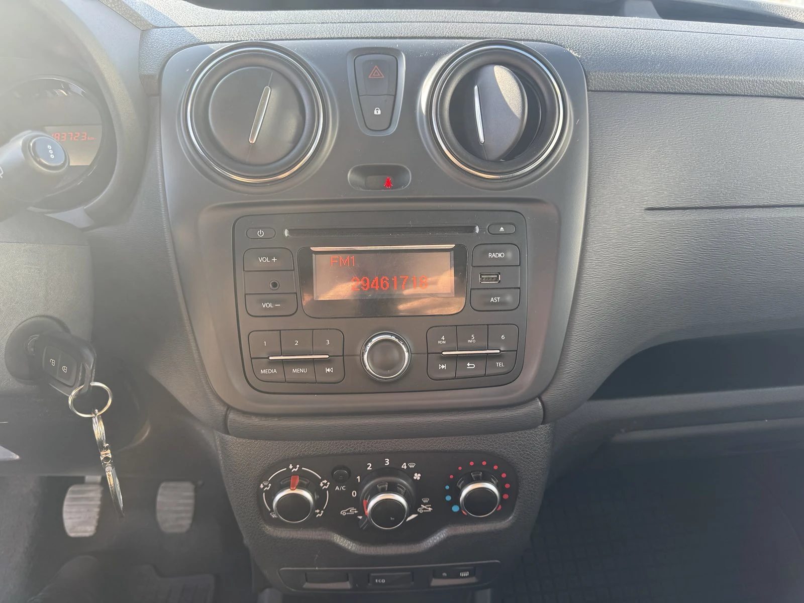 Dacia Dokker 1.5Dci 4+ 1 N1, снимка 14 - Автомобили и джипове - 54147851