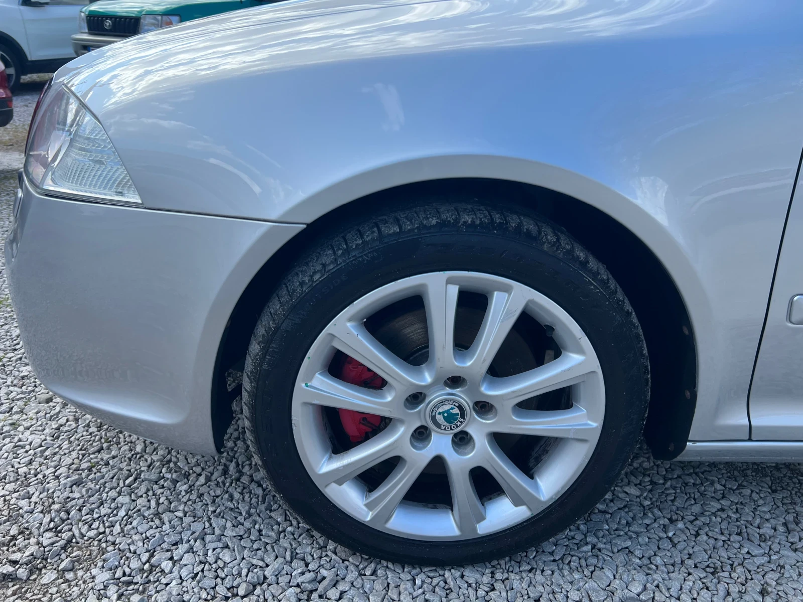 Skoda Octavia VRS 2.0TDI* ШВЕЙЦАРИЯ* КОЖА* КСЕНОН* , снимка 10 - Автомобили и джипове - 54501750