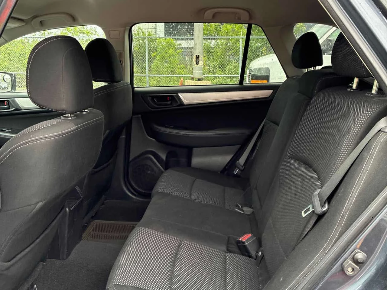 Subaru Outback * 2.5i * CARFAX * БЕЗ ПЪРВОНАЧАЛНА ВНОСКА, снимка 15 - Автомобили и джипове - 54830317