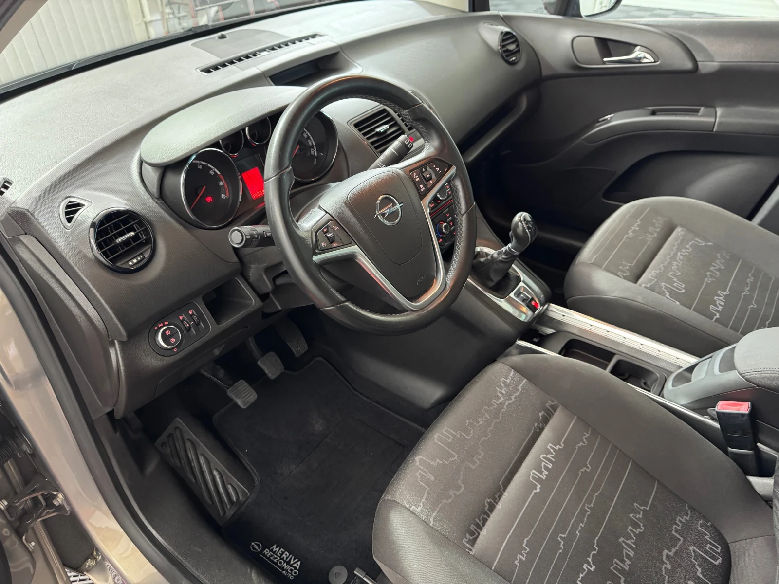 Opel Meriva 1.4 i | ЗАГОВДСКА ГАЗ, снимка 9 - Автомобили и джипове - 55568958