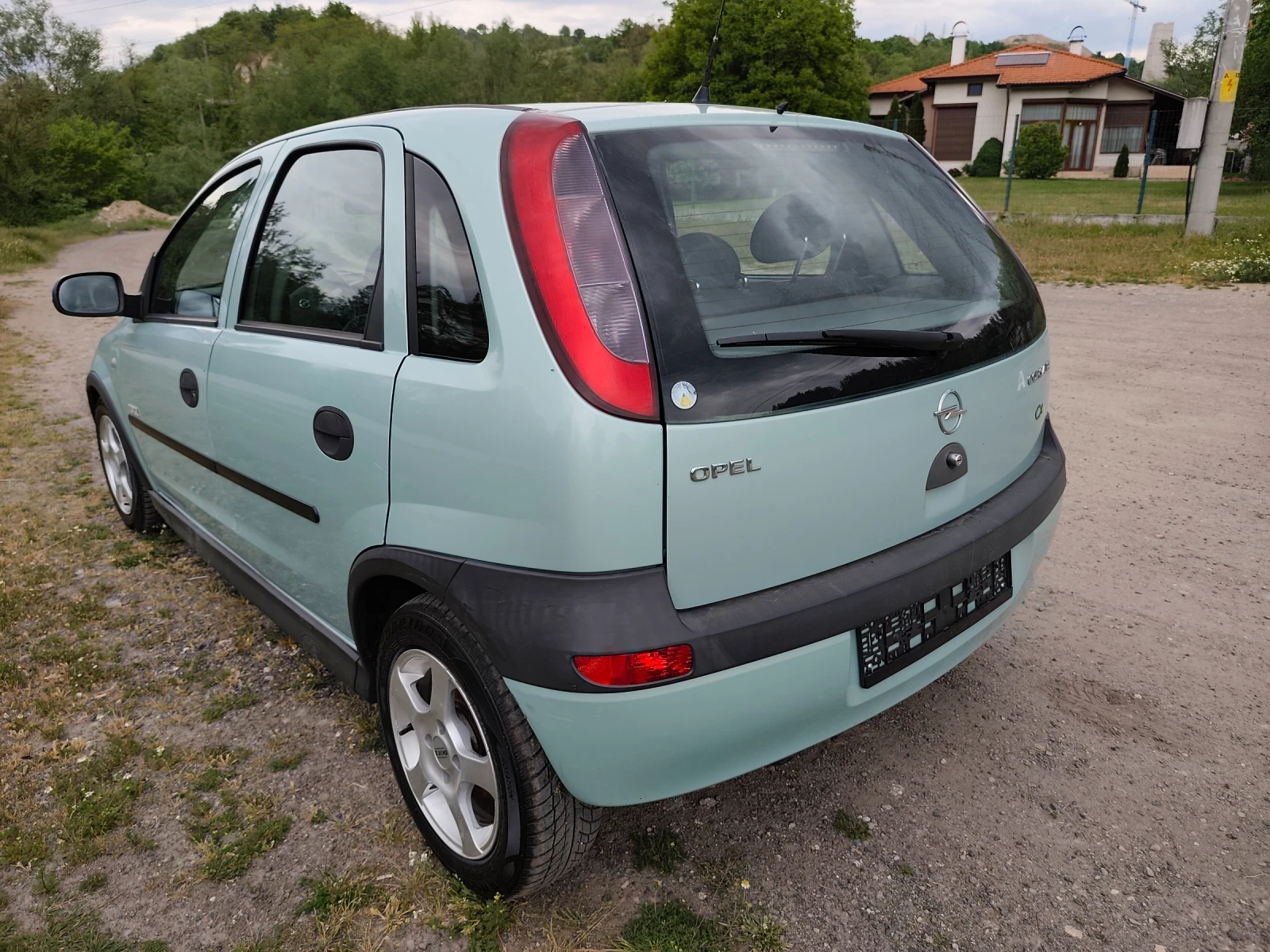Opel Corsa 1.4i, снимка 2 - Автомобили и джипове - 55614859