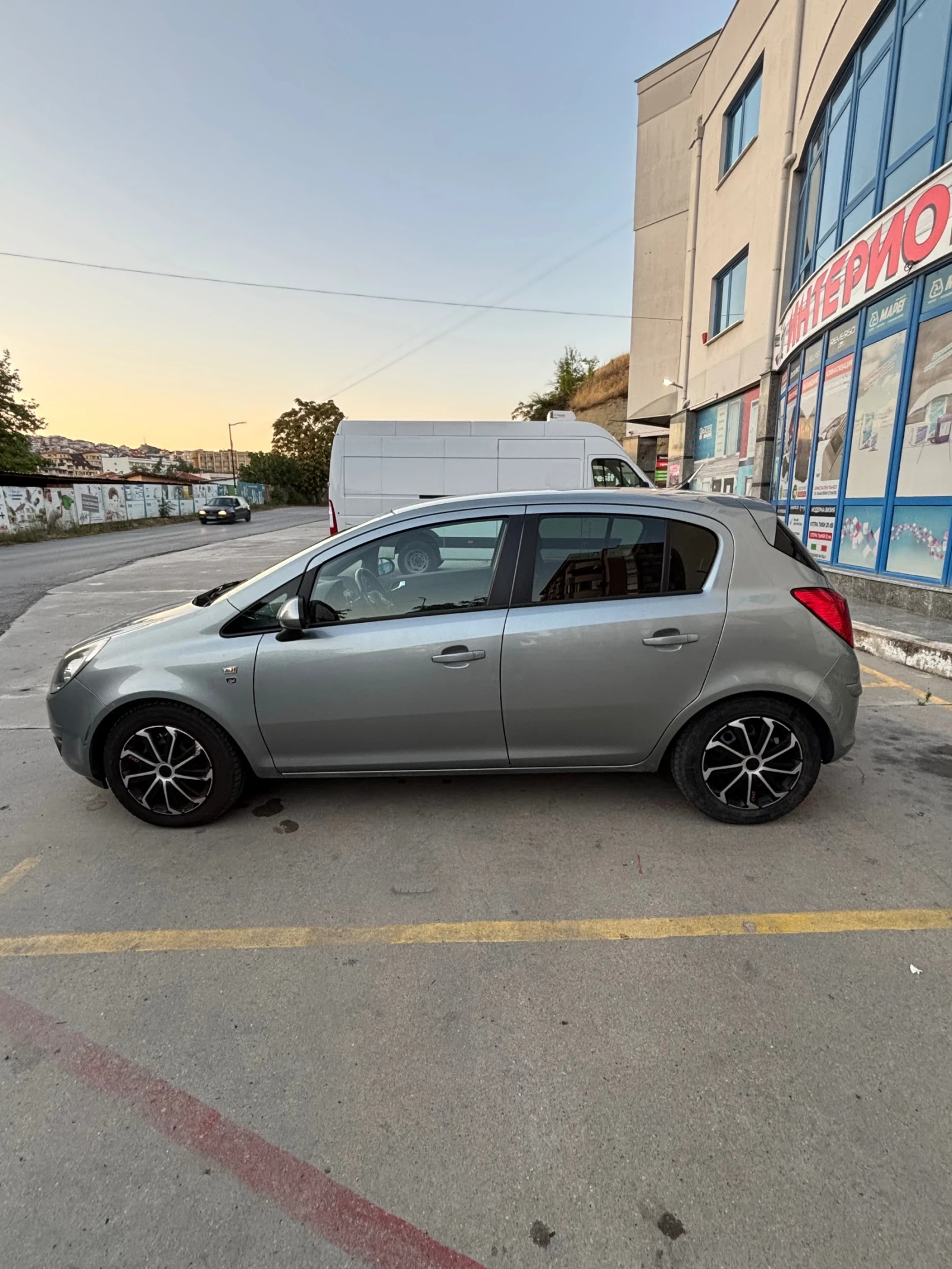 Opel Corsa 1.2 БЕНЗИН, снимка 4 - Автомобили и джипове - 55683206