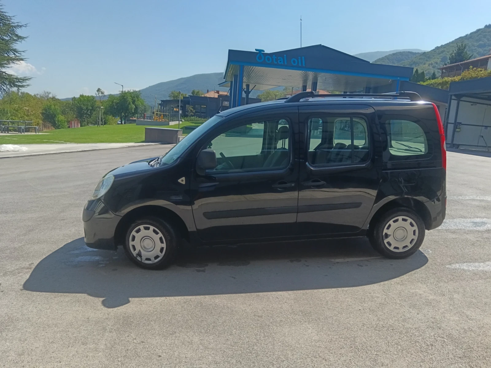 Renault Kangoo 1.6 Benzin-Gas, снимка 3 - Автомобили и джипове - 55937941
